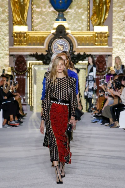 Look 83